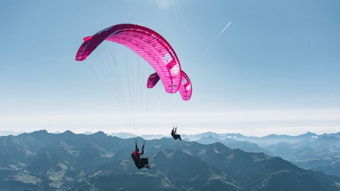 Niviuk-Hook-7-P-Gleitschirm-zwei-Piloten